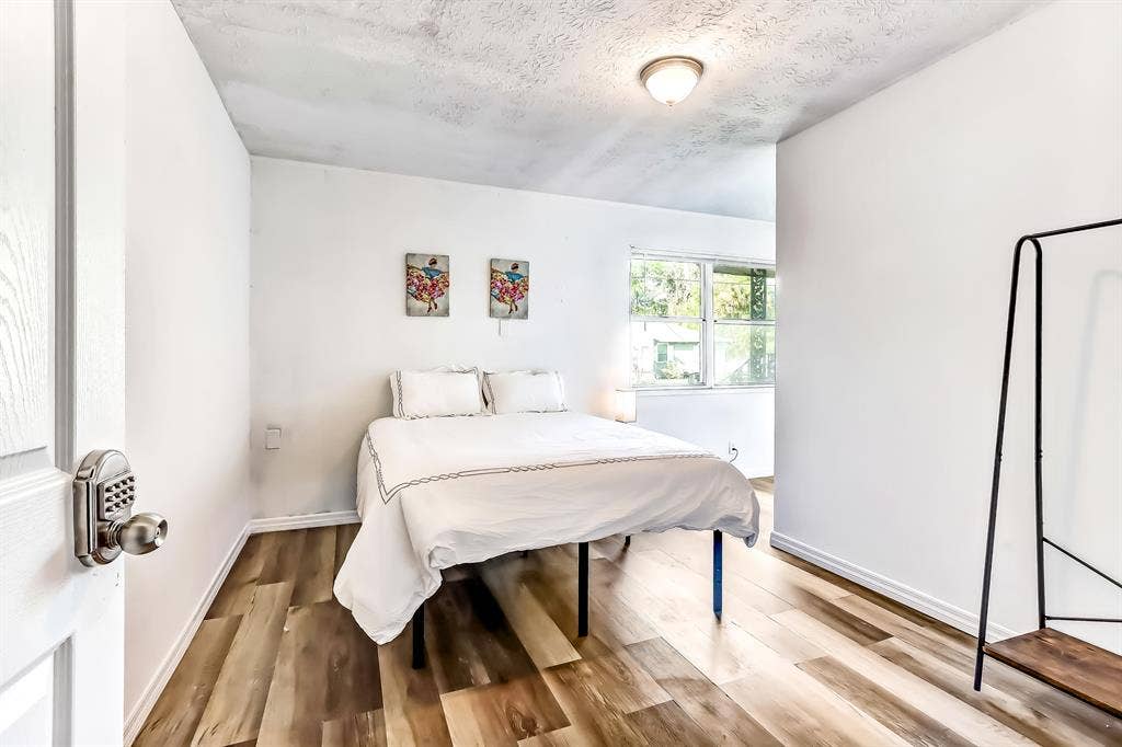 9 BR in Jacksonville