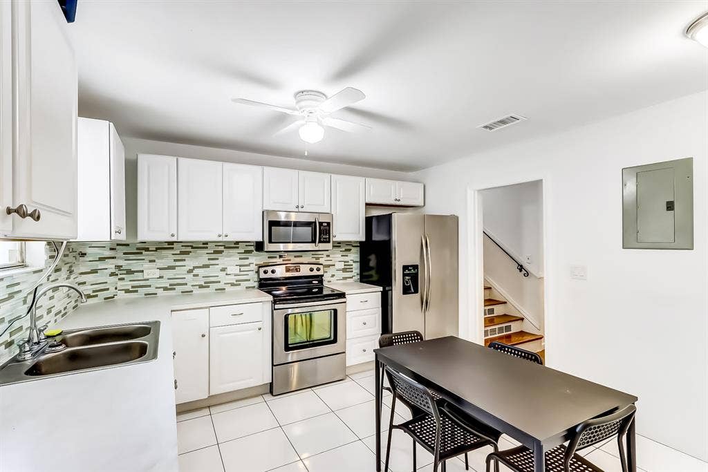 9 BR in Jacksonville