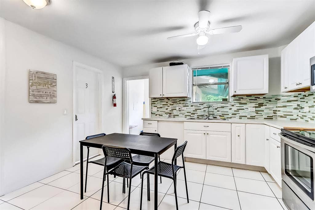 9 BR in Jacksonville