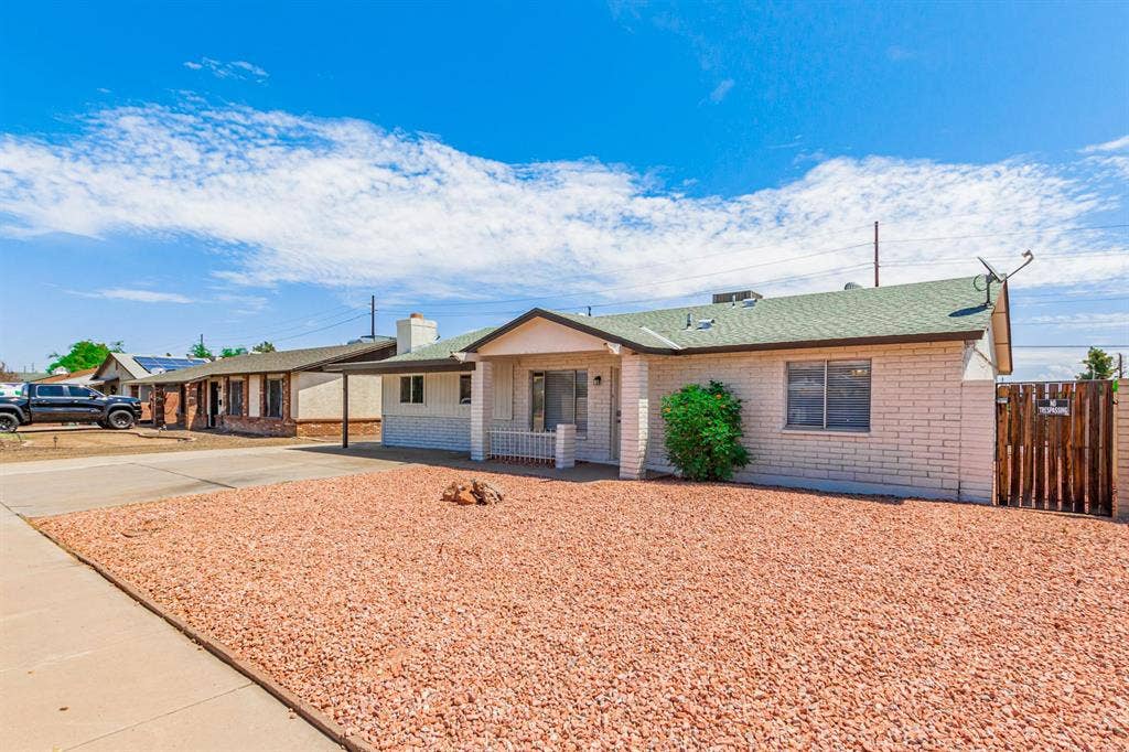 8 BR in Phoenix