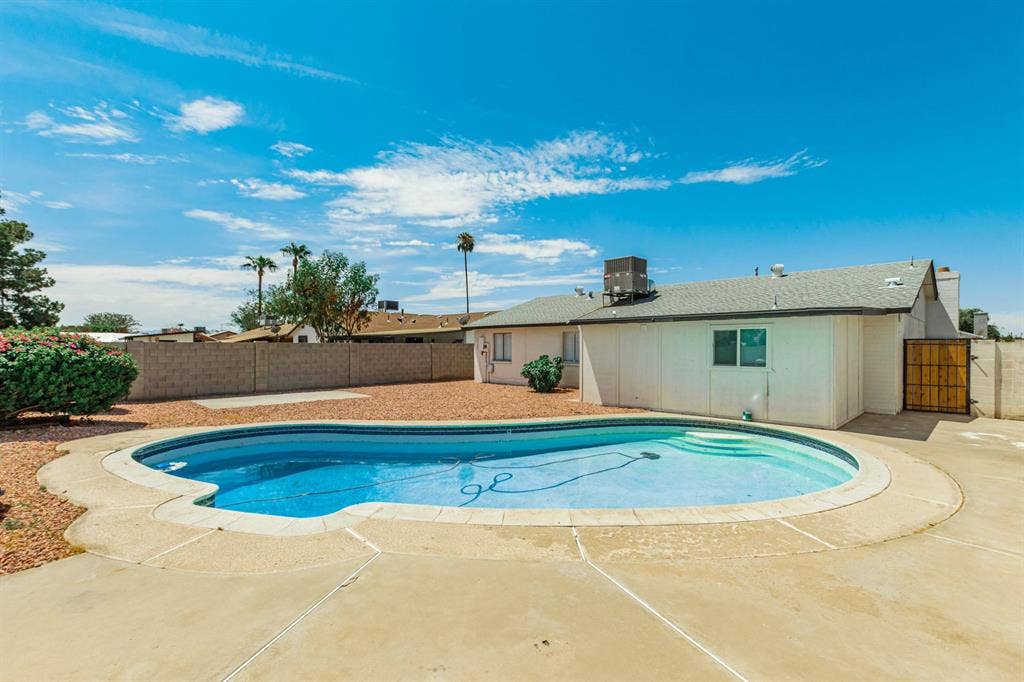 8 BR in Phoenix