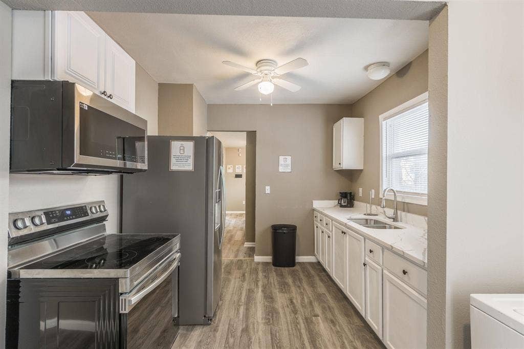 6 BR in Kansas City