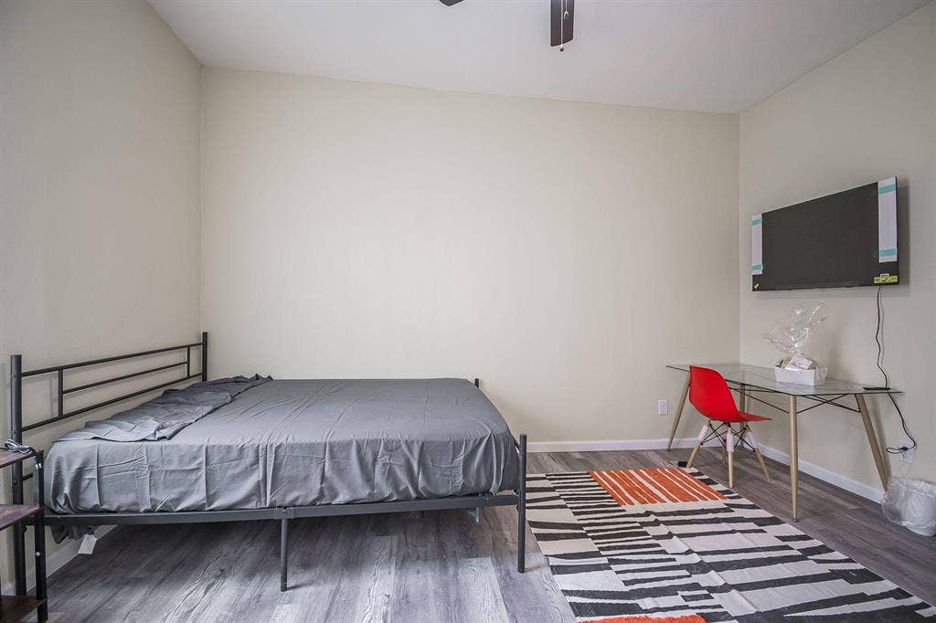 10 BR in Dallas