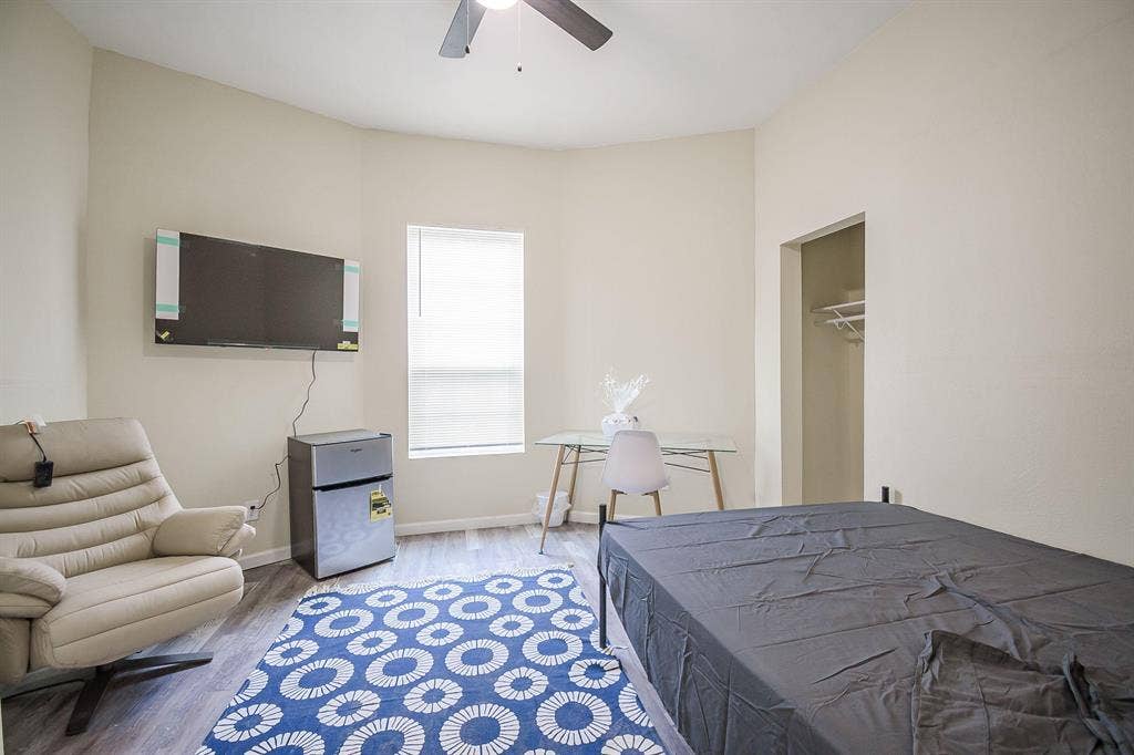 10 BR in Dallas