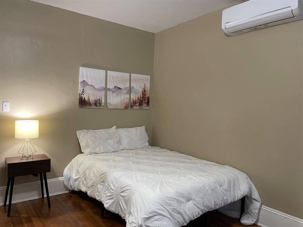 8 BR in Cleveland