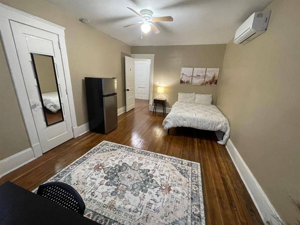 8 BR in Cleveland