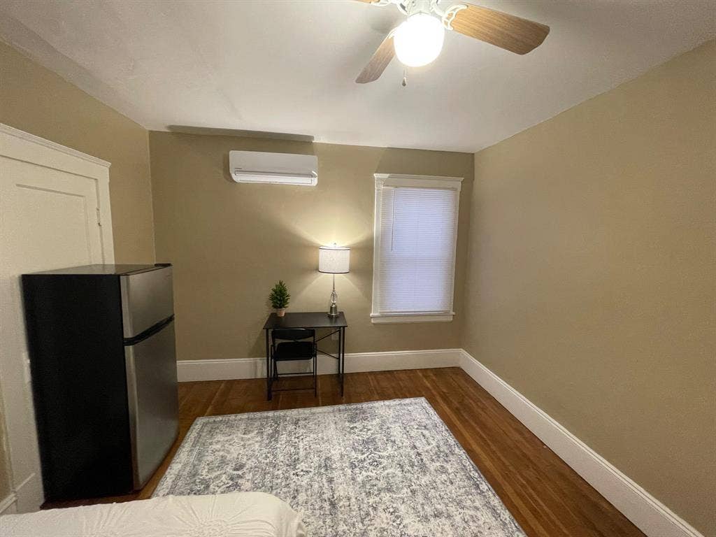 8 BR in Cleveland