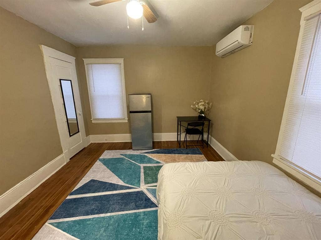 8 BR in Cleveland