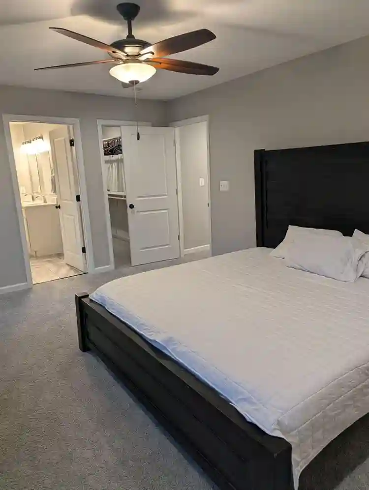 4 BR in Front Royal