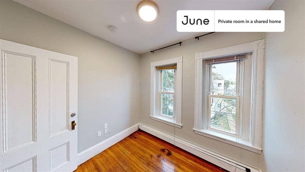 4 BR in Boston