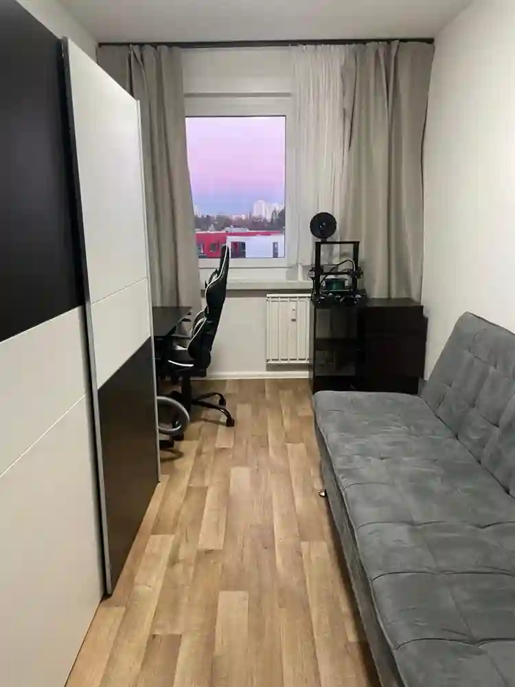Room in Berlin Furnished