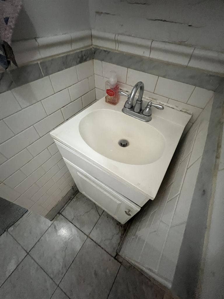 LARGE ROOM NYC temporary stay