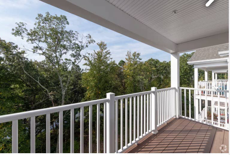 Free rent for helping disabled man