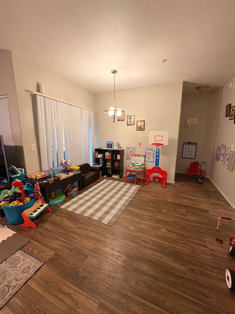 spacious apartment for short term