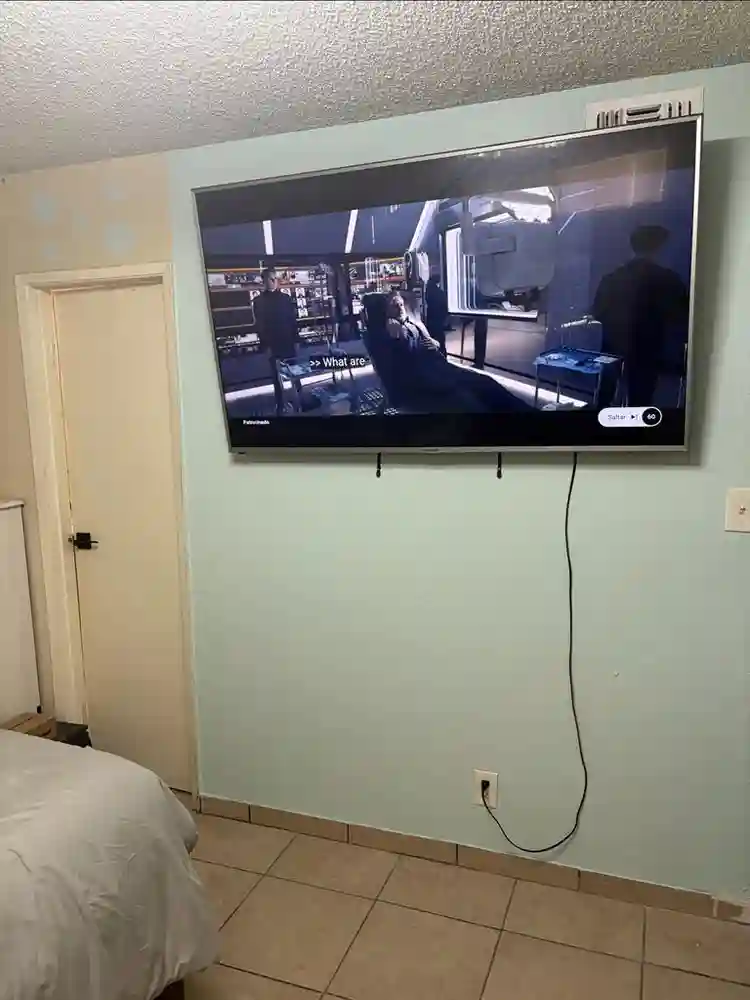 Studio Private Bathroom and Kitchen