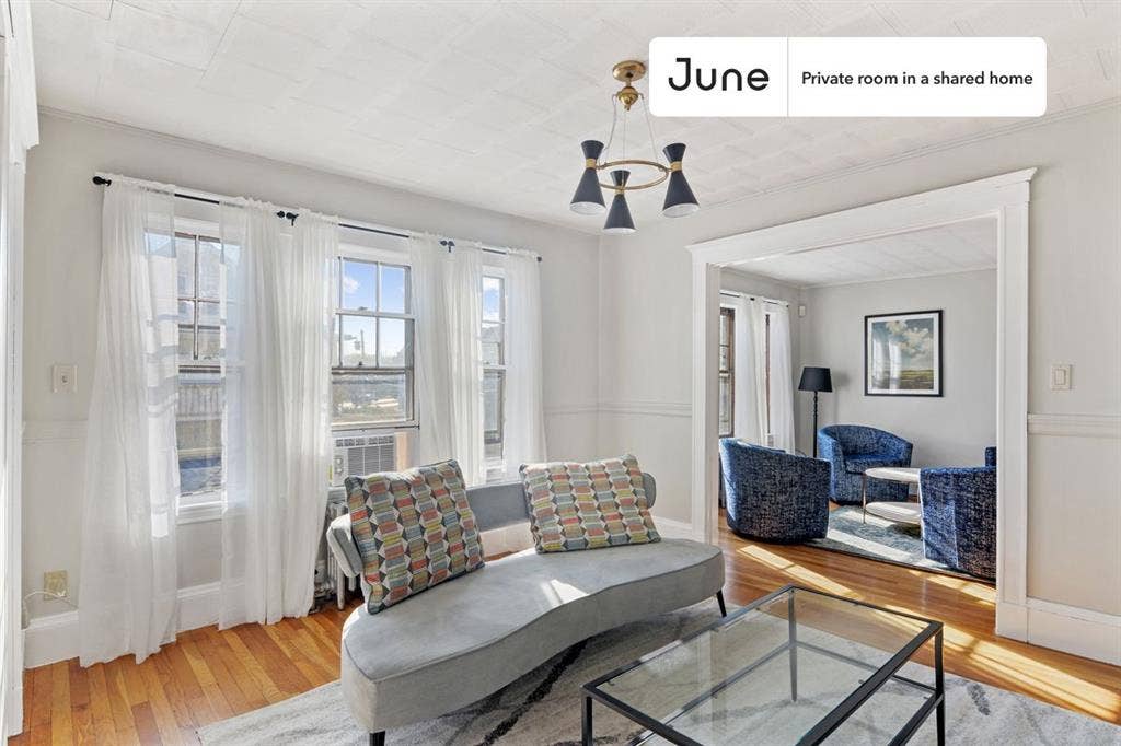 5 BR in Boston