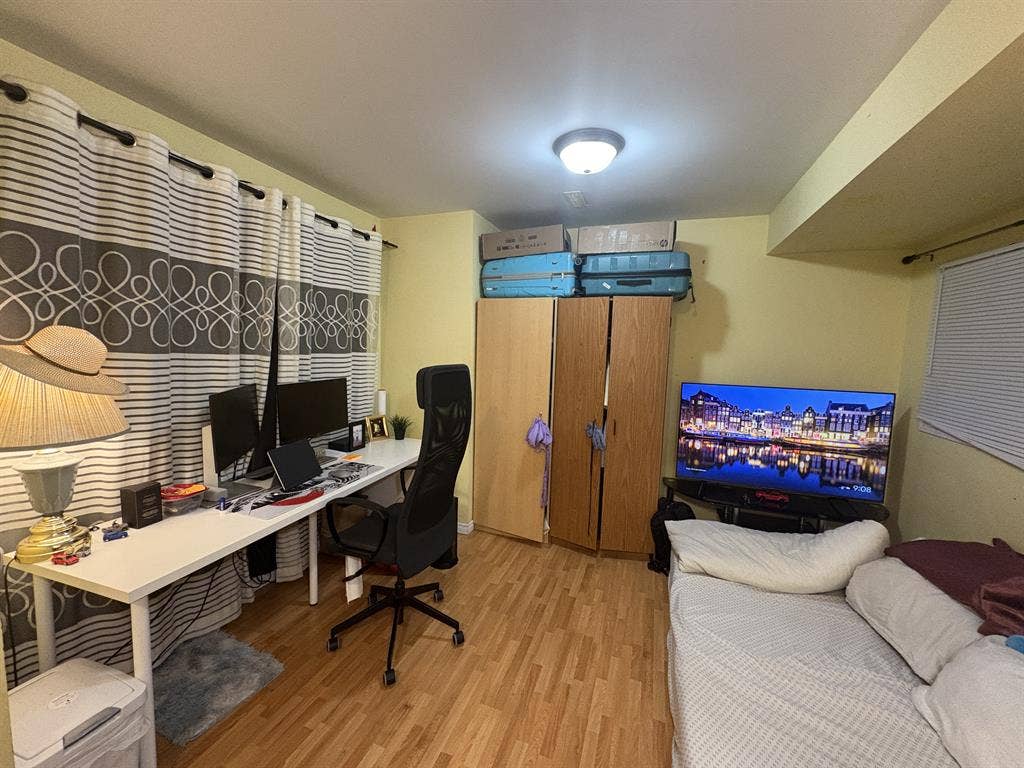 A complete separate studio apt