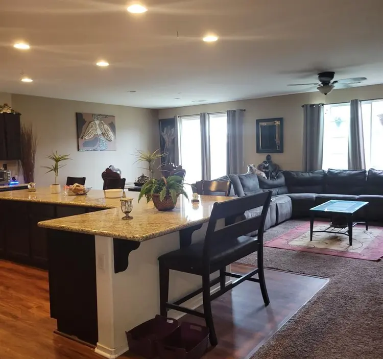 Room for rent with house access.