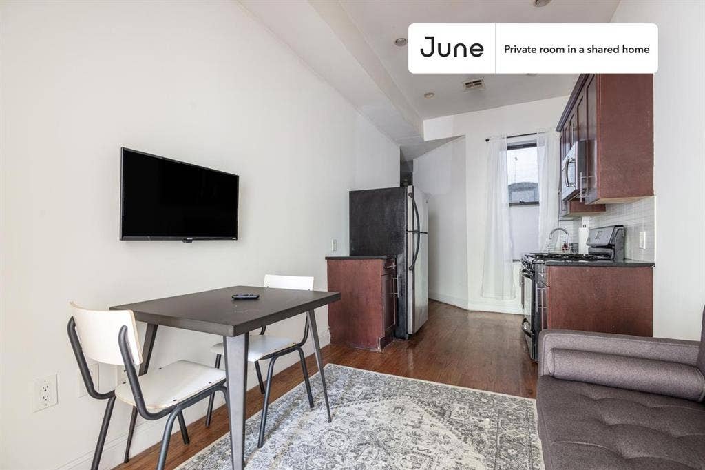 4 BR in New York City