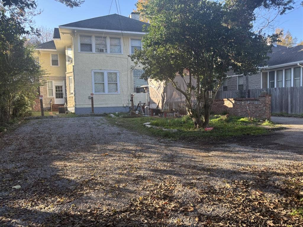 Private furnished room shared bath