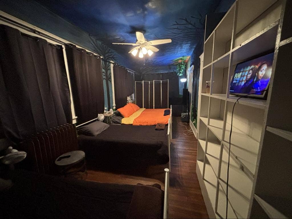 Furnished private room shared bath