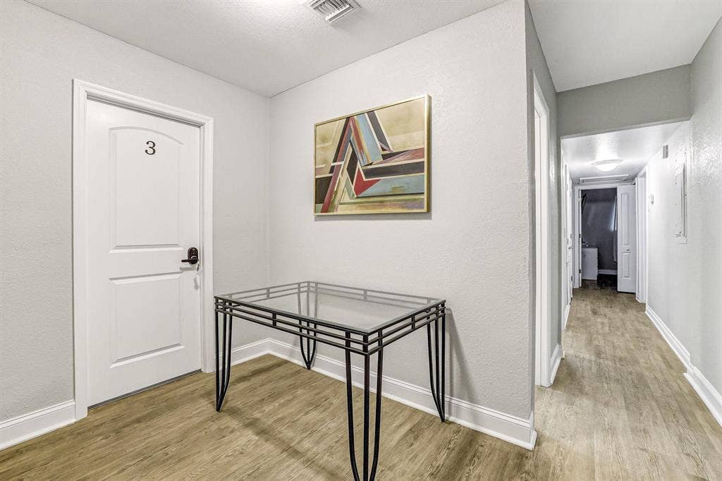 6 BR in Jacksonville