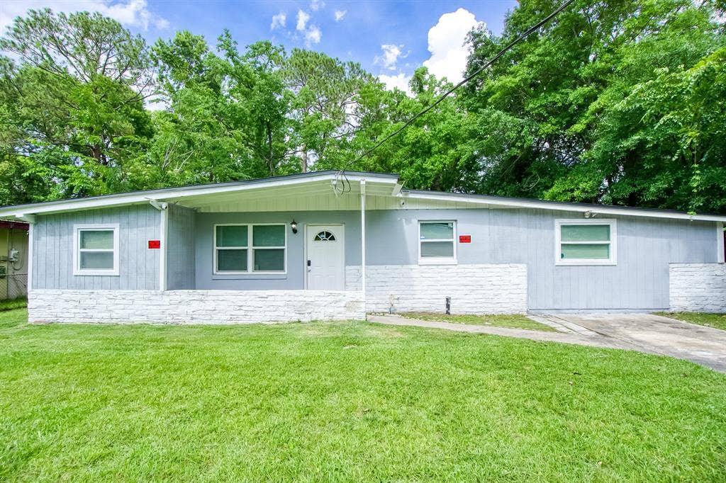 4 BR in Jacksonville