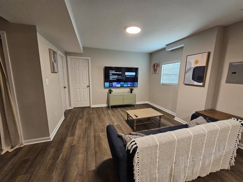 2 BR in Matthews
