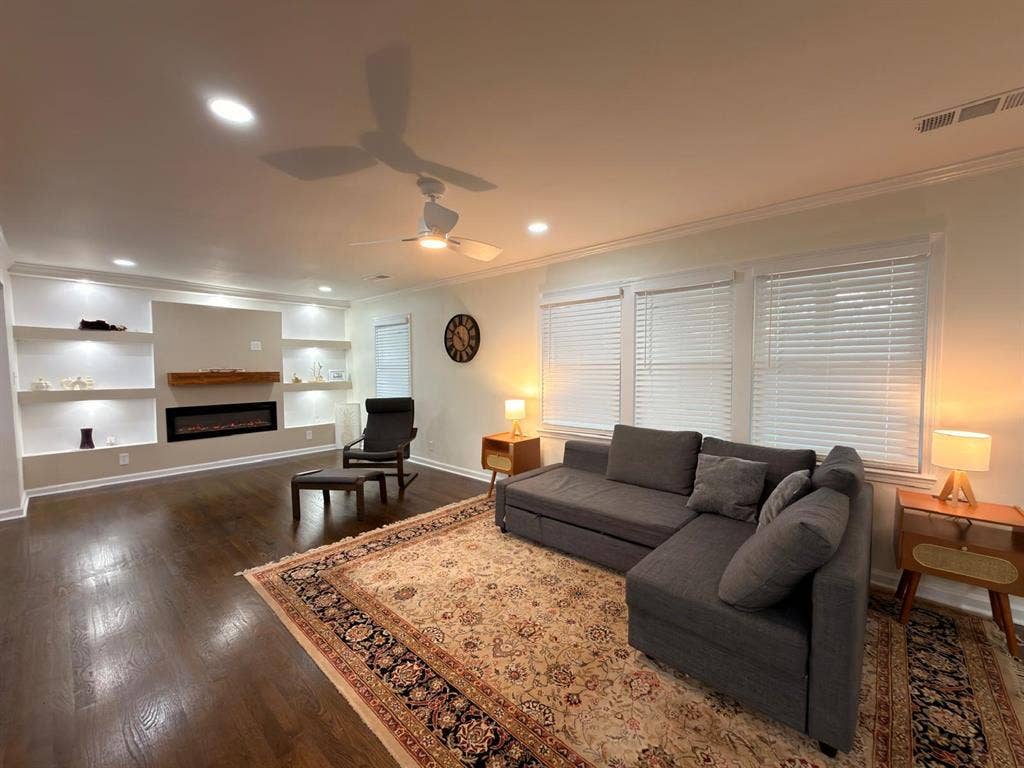 5 BR in College Park