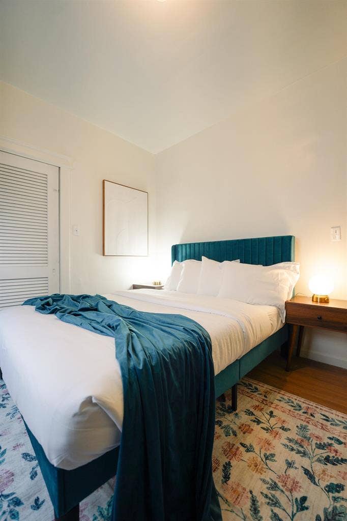 2 BR in Elizabeth
