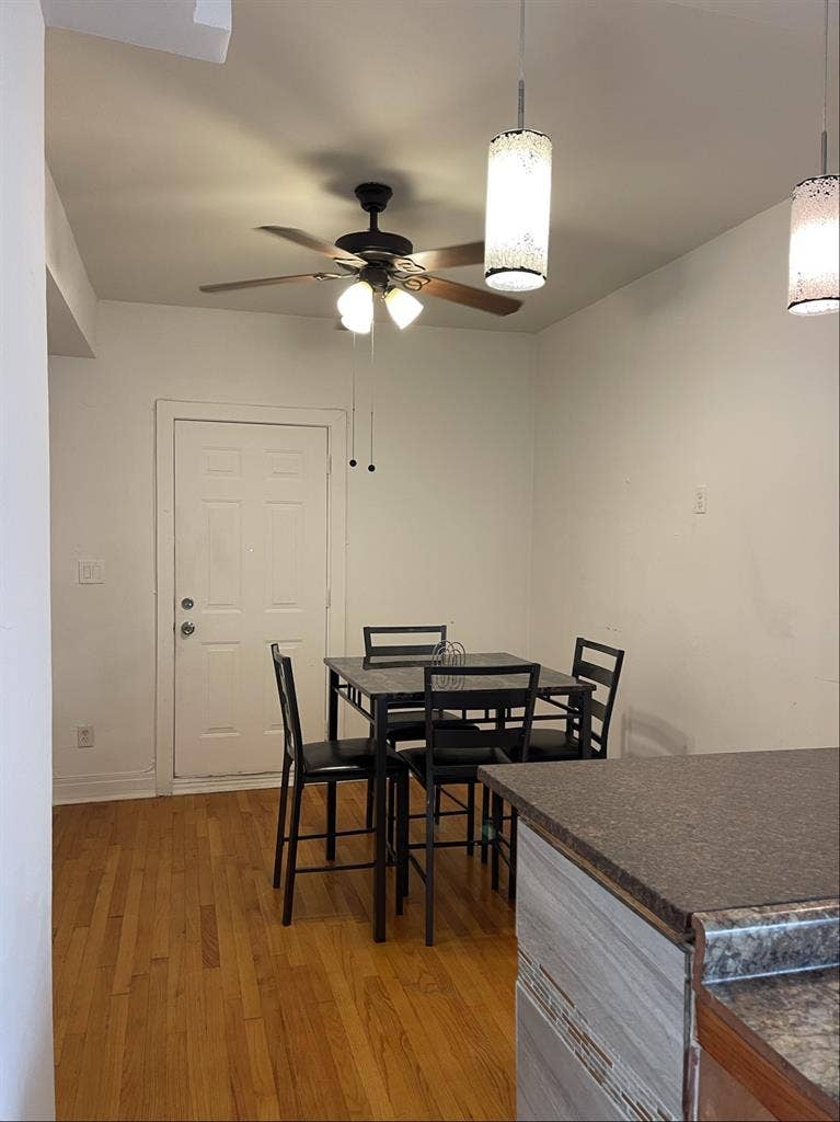 FURNISHED ROOM FOR RENT