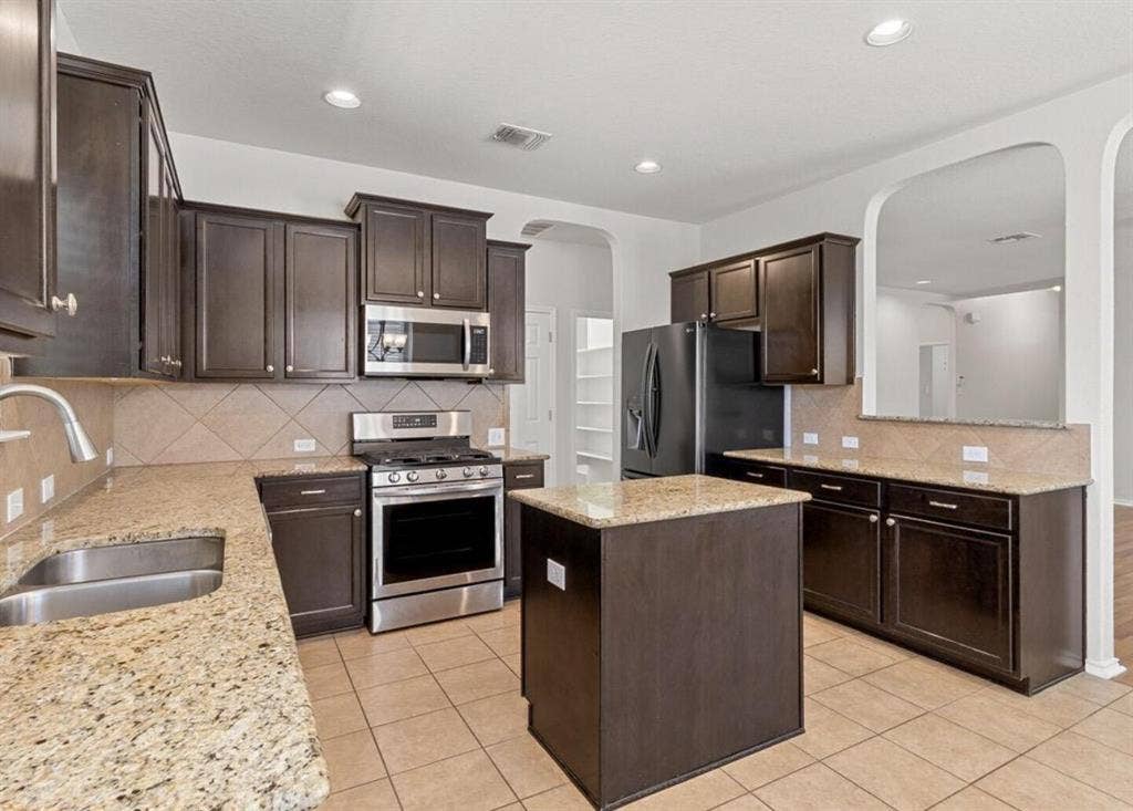 5 BR in San Antonio