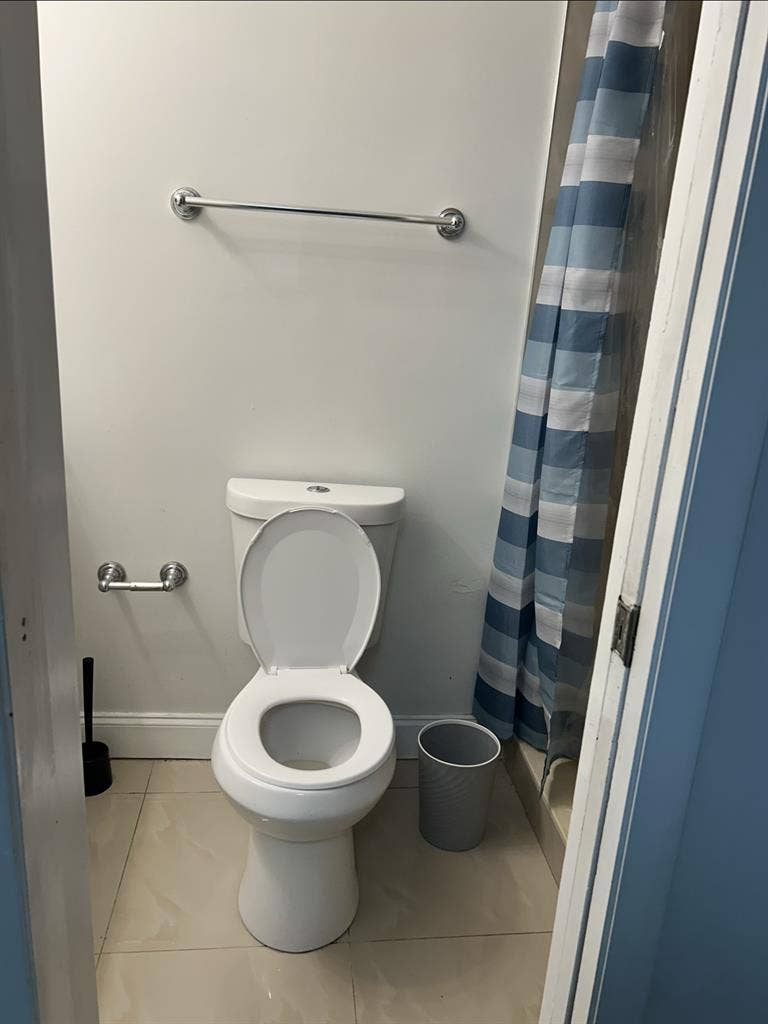 Sub lease room /month.