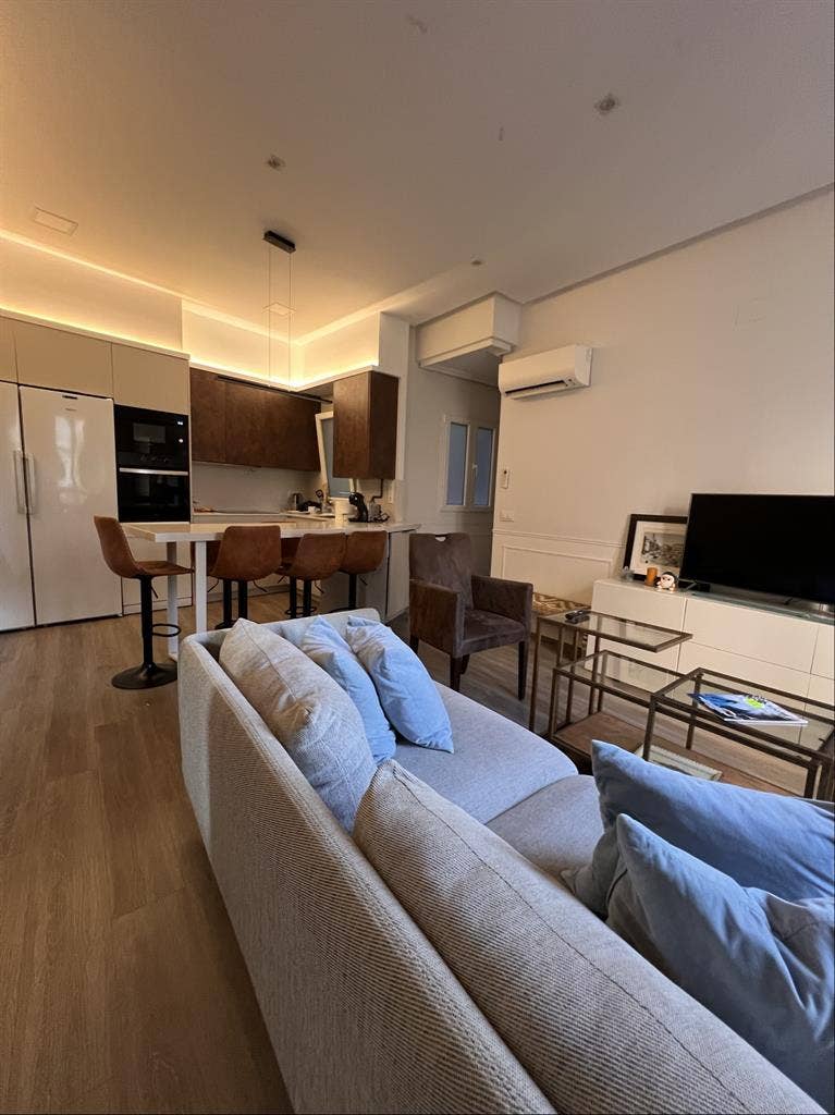 Habitación muy luminosa en Chamberí