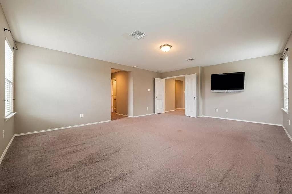 5 BR in Leander