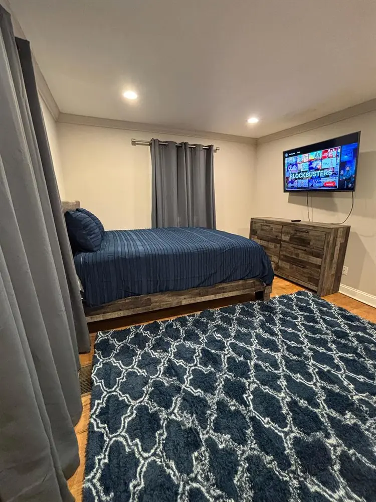 Private Furnished Room,Shared Bath