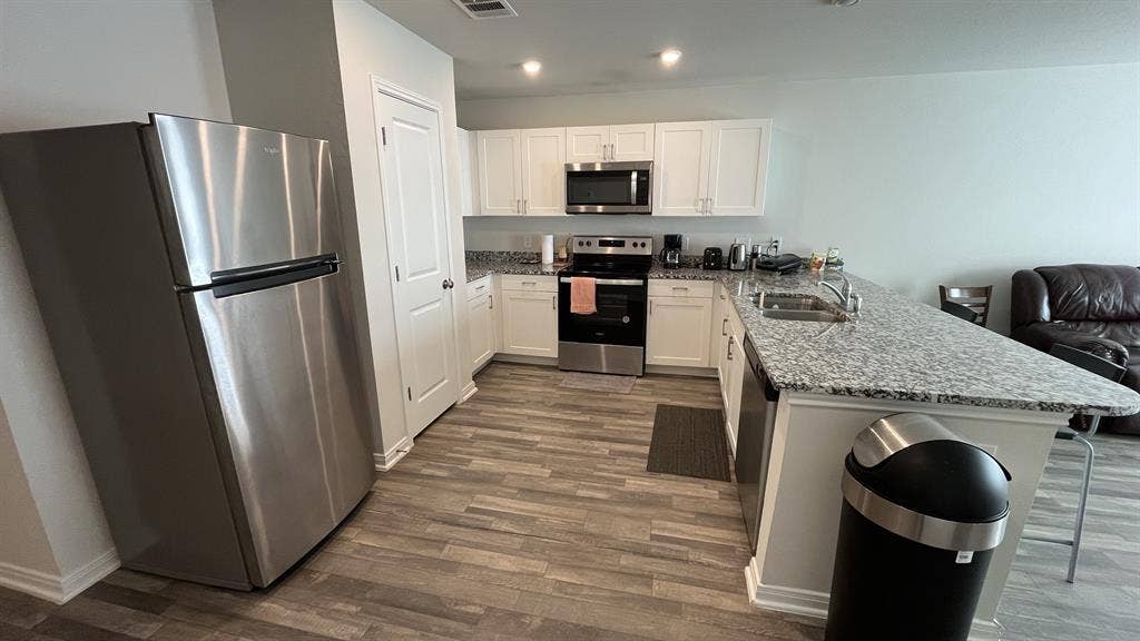 Master Bedroom for Rent