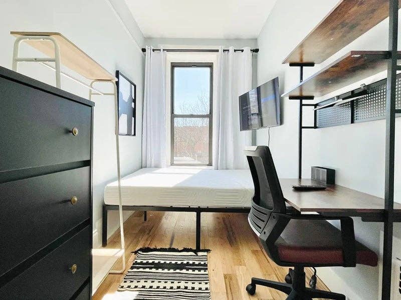 Bushwick HDTV Room #185