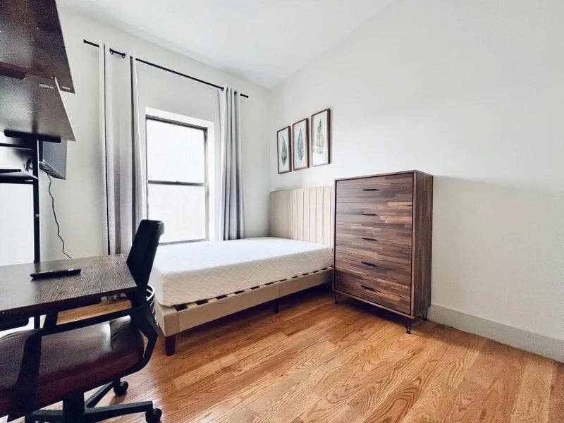 HDTV Room #