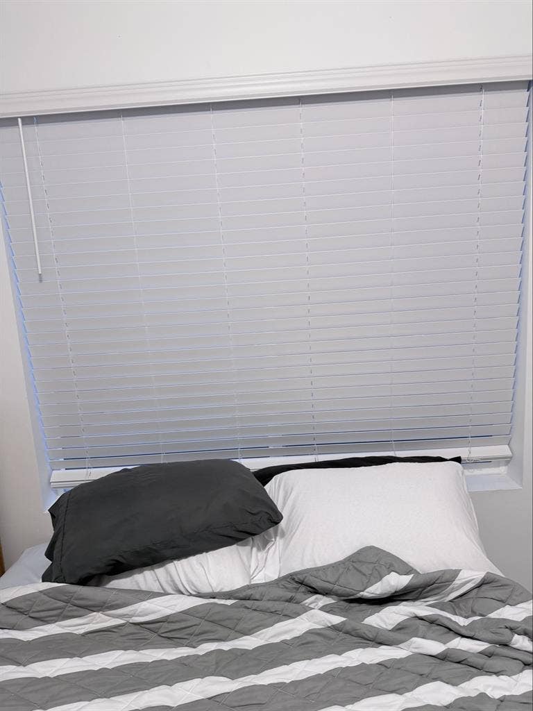 Room for rent -n
on traditional