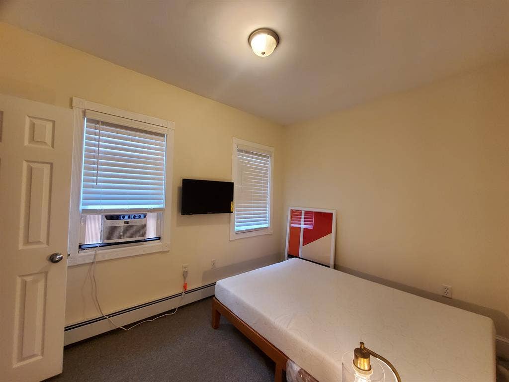 8-BR Townhouse|Transitional Housing