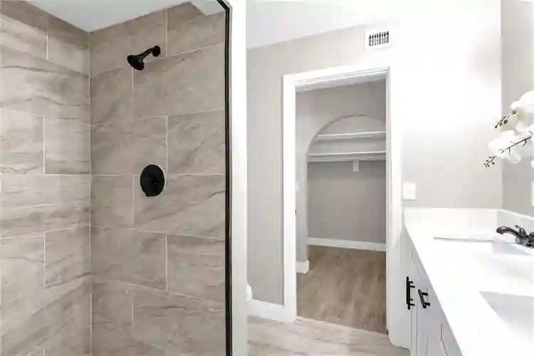6 BR in Orlando