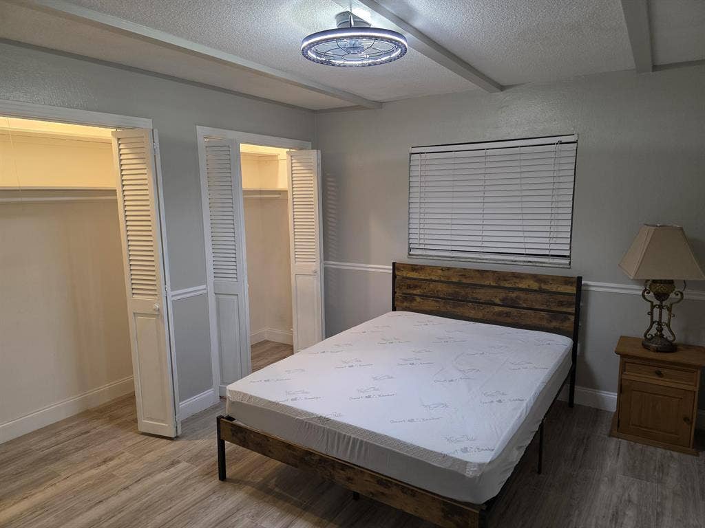 6 BR in Orlando
