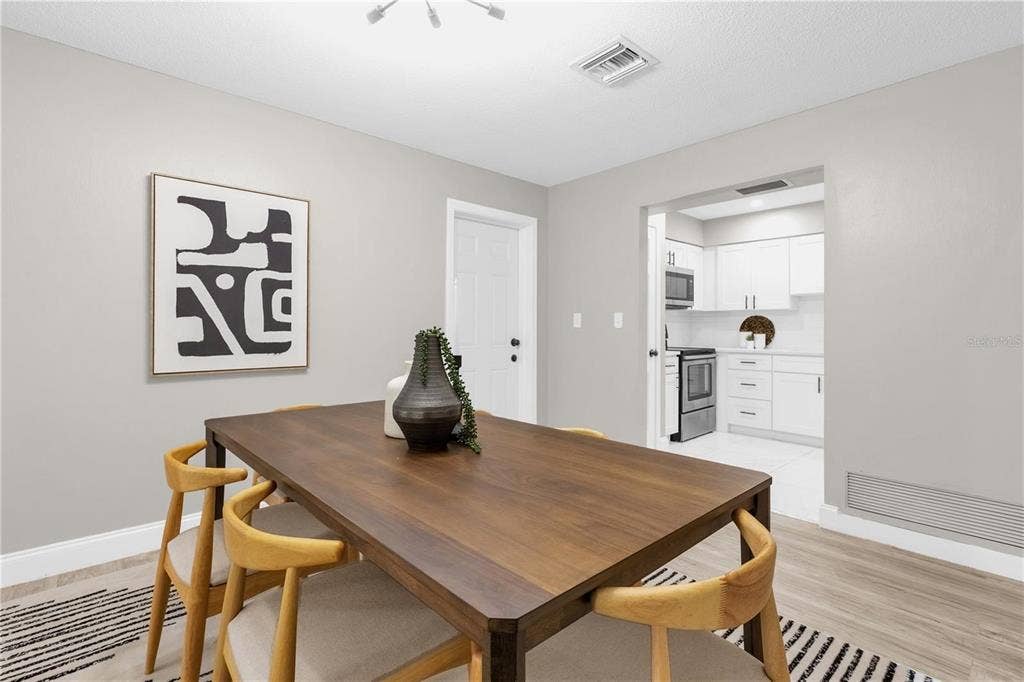 6 BR in Orlando