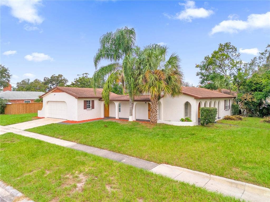 6 BR in Orlando