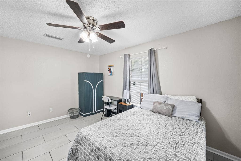 5 BR in Jacksonville