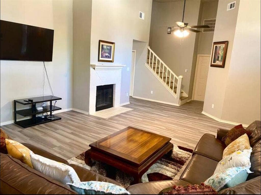 3 BR in Rowlett