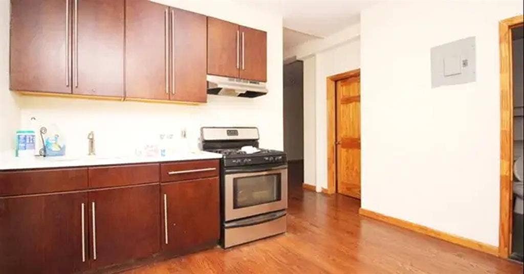 Rogers Avenue Room #