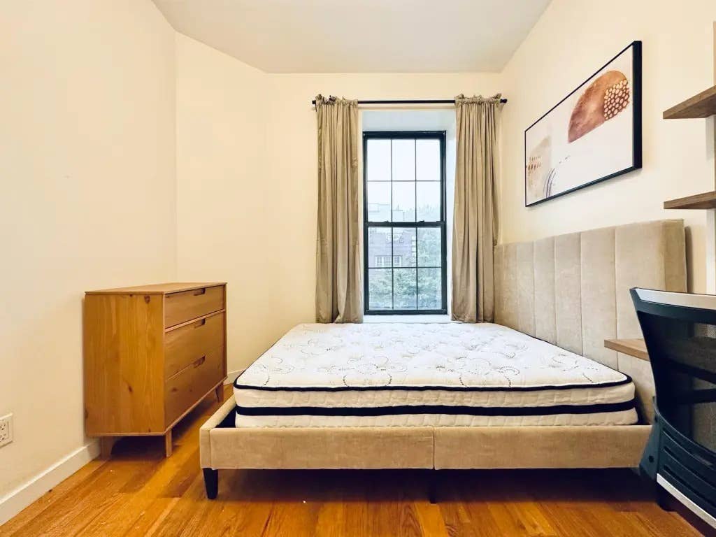 Nostrand Avenue Room #
