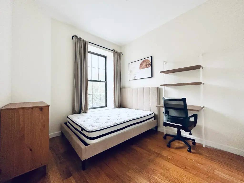 Nostrand Avenue Room #